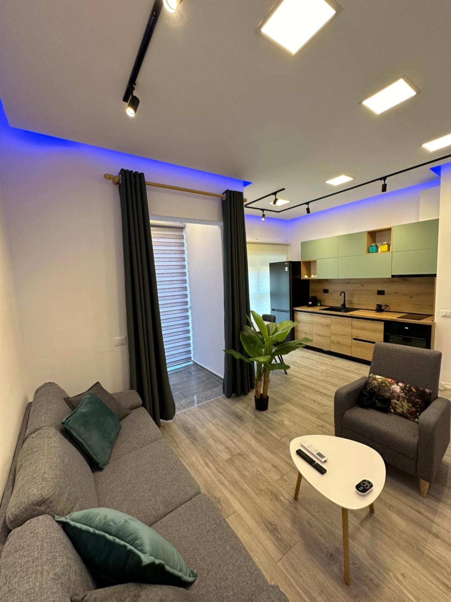 Sunflower Apartment Tirana Exterior photo