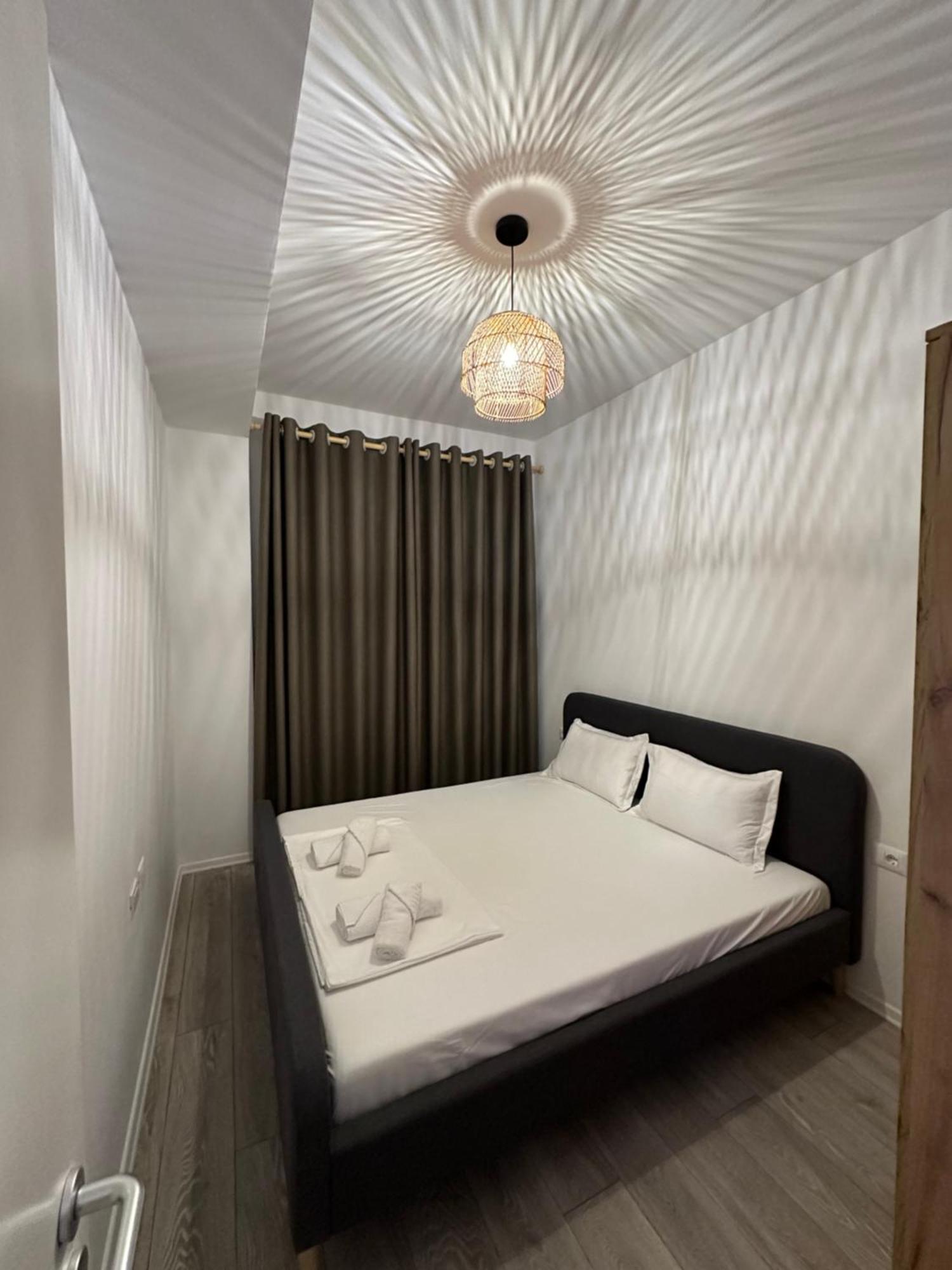 Sunflower Apartment Tirana Exterior photo